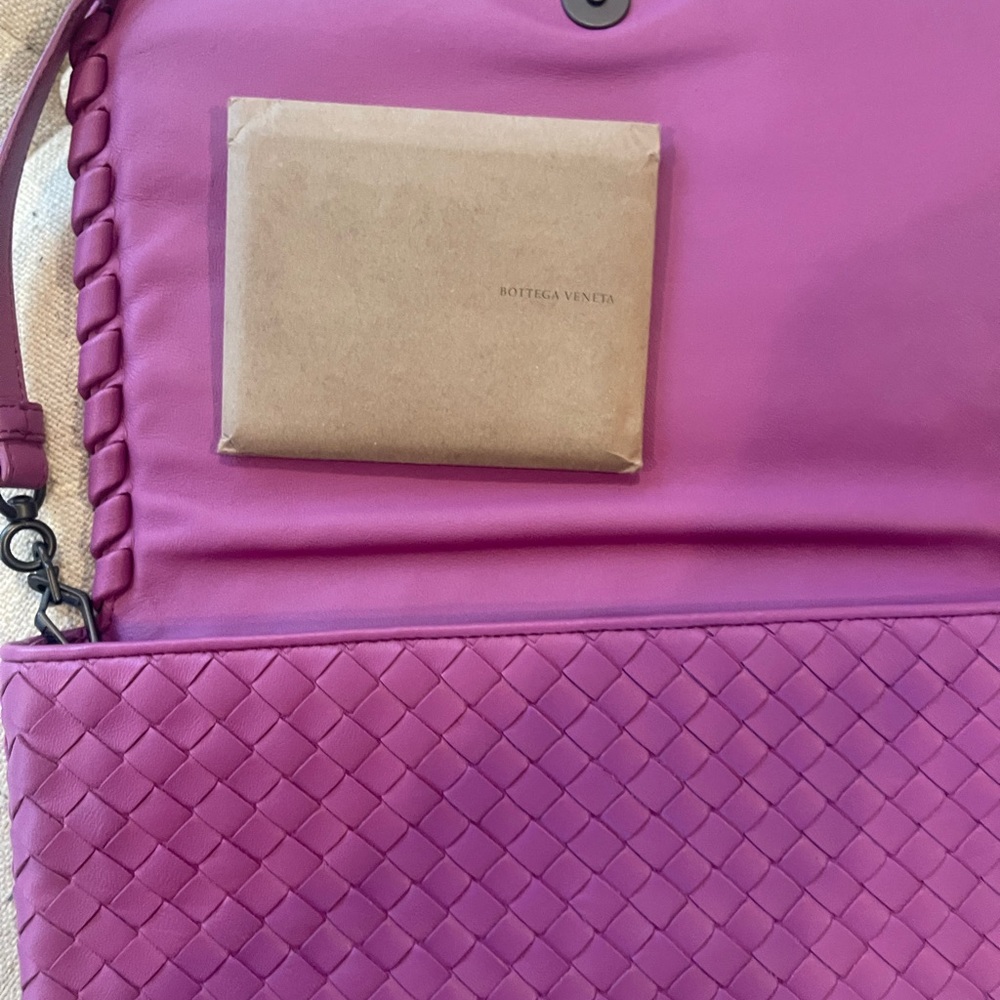Bottega Veneta purple woven leather crossbody bag - brand new - Picture 5 of 15